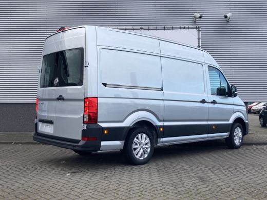 Volkswagen Crafter Volkswagen 2024 | 140 PK | Automaat | Geveerde bestuurdersstoel | Navigatie | Camera | Full LED ActivLease financial lease