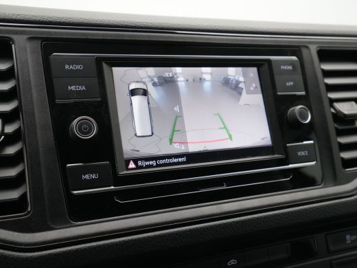 Volkswagen Crafter 30 2.0 TDI 140pk DSG L3H3 Highline Navi via App Camera Trekhaak Voorruitverwarming ActivLease financial lease