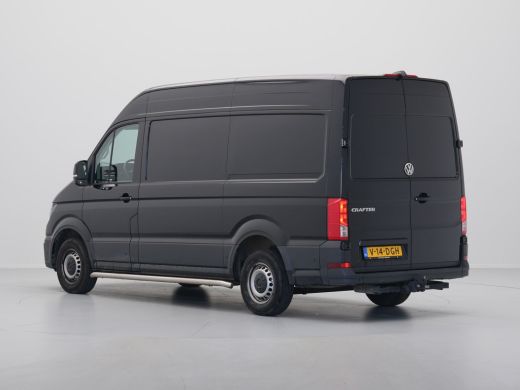 Volkswagen Crafter 30 2.0 TDI 140pk DSG L3H3 Highline Navi via App Camera Trekhaak Voorruitverwarming ActivLease financial lease