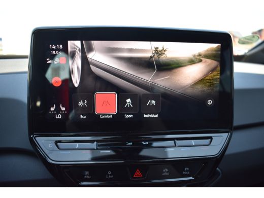 Volkswagen ID.3 Pro 58 kWh 204PK | CAMERA | NAVIGATIE | STOEL + STUURVERW. | 18 INCH ActivLease financial lease