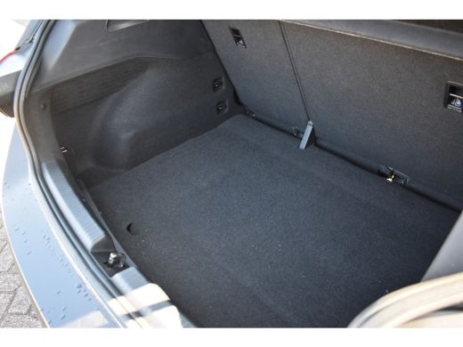 Volkswagen ID.3 Pro 58 kWh 204PK | CAMERA | NAVIGATIE | STOEL + STUURVERW. | 18 INCH ActivLease financial lease