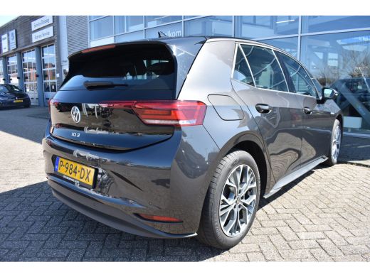 Volkswagen ID.3 Pro 58 kWh 204PK | CAMERA | NAVIGATIE | STOEL + STUURVERW. | 18 INCH ActivLease financial lease