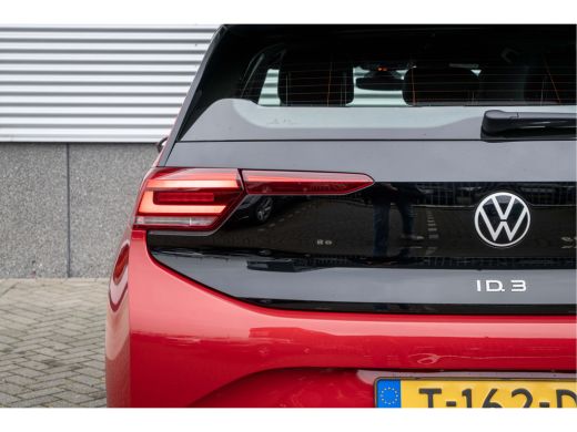 Volkswagen ID.3 Volkswagen Pure 45 kWh | Comfortpakket Plus| 18 inch | snelladen ActivLease financial lease