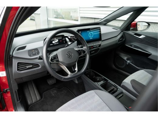 Volkswagen ID.3 Volkswagen Pure 45 kWh | Comfortpakket Plus| 18 inch | snelladen ActivLease financial lease