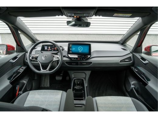 Volkswagen ID.3 Volkswagen Pure 45 kWh | Comfortpakket Plus| 18 inch | snelladen ActivLease financial lease