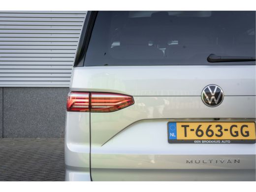 Volkswagen Multivan Volkswagen 1.4 eHybrid L2H1 Life Business | Trekhaak| Alarm| Pan-dak | 7 persoons| ActivLease financial lease