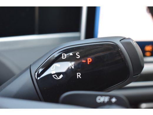 Volkswagen Passat Variant 1.5 eHybrid PHEV 204PK Elegance Business | PANORAMADAK | TREKHAAK ActivLease financial lease
