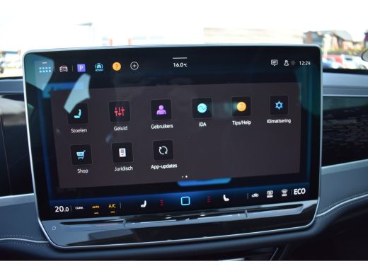 Volkswagen Passat Variant 1.5 eHybrid PHEV 204PK Elegance Business | PANORAMADAK | TREKHAAK ActivLease financial lease
