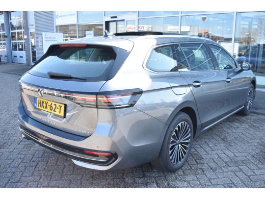 Volkswagen Passat Variant 1.5 eHybrid PHEV 204PK Elegance Business | PANORAMADAK | TREKHAAK ActivLease financial lease