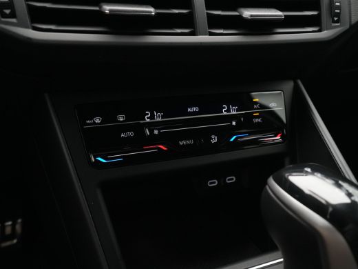 Volkswagen Polo 1.0 TSI 95pk DSG R-Line Navi via App Clima Pdc Acc 198 ActivLease financial lease