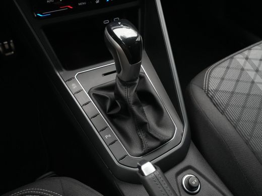 Volkswagen Polo 1.0 TSI 95pk DSG R-Line Navi via App Clima Pdc Acc 198 ActivLease financial lease