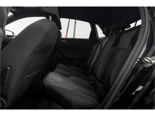 Volkswagen Polo 1.0 TSI R-Line Edition | Panoramadak | 17 inch LMV | Camera | Navi | Adapt. Cruise | ActivLease financial lease
