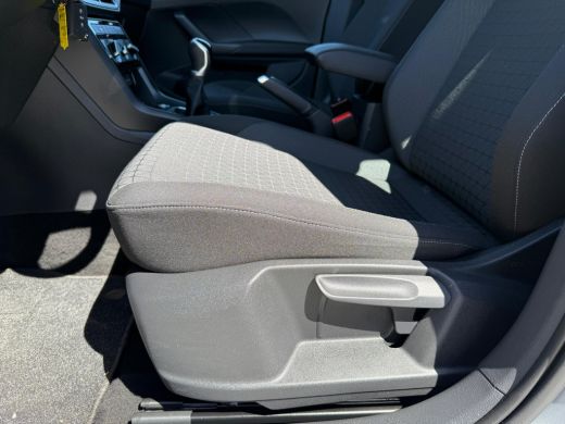 Volkswagen T-Cross 1.0 95PK TSI Life | ACC | Apple Carplay | Airco ActivLease financial lease