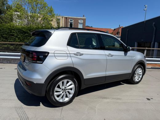 Volkswagen T-Cross 1.0 95PK TSI Life | ACC | Apple Carplay | Airco ActivLease financial lease