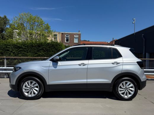 Volkswagen T-Cross 1.0 95PK TSI Life | ACC | Apple Carplay | Airco ActivLease financial lease