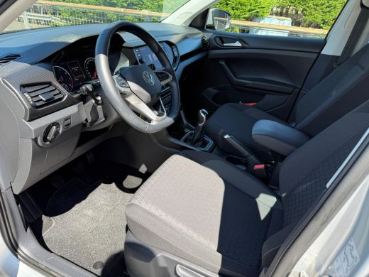 Volkswagen T-Cross 1.0 95PK TSI Life | ACC | Apple Carplay | Airco ActivLease financial lease