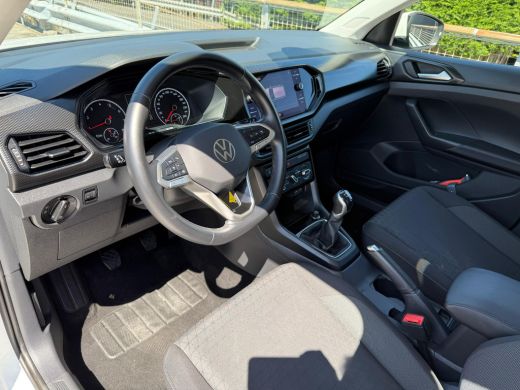 Volkswagen T-Cross 1.0 96PK TSI Life | ACC | Airco | Apple Carplay ActivLease financial lease