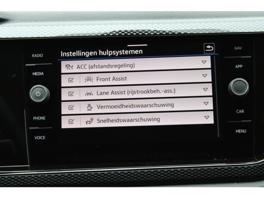 Volkswagen Taigo Volkswagen Life Edition | 'App-Connect' smartphone integratie | 'We Connect Plus' (abonnement 12 ... ActivLease financial lease