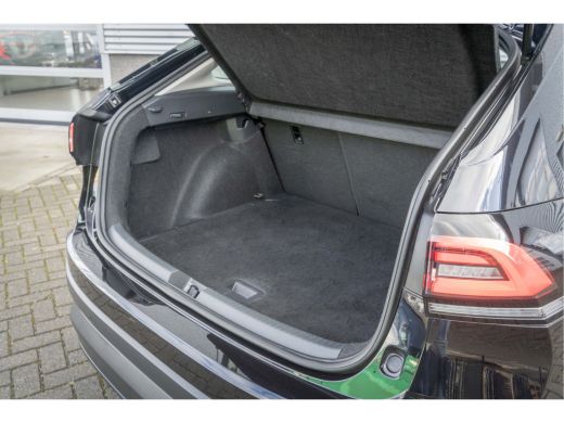 Volkswagen Taigo 1.0 TSI Life | 4seizoenenbanden| Climatronic | Parkeersensoren | ActivLease financial lease