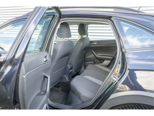 Volkswagen Taigo 1.0 TSI Life | 4seizoenenbanden| Climatronic | Parkeersensoren | ActivLease financial lease