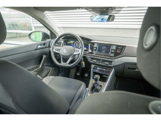 Volkswagen Taigo 1.0 TSI Life | 4seizoenenbanden| Climatronic | Parkeersensoren | ActivLease financial lease