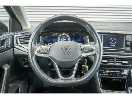Volkswagen Taigo 1.0 TSI Life | 4seizoenenbanden| Climatronic | Parkeersensoren | ActivLease financial lease