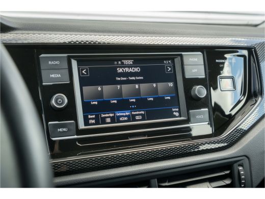 Volkswagen Taigo 1.0 TSI Life | 4seizoenenbanden| Climatronic | Parkeersensoren | ActivLease financial lease