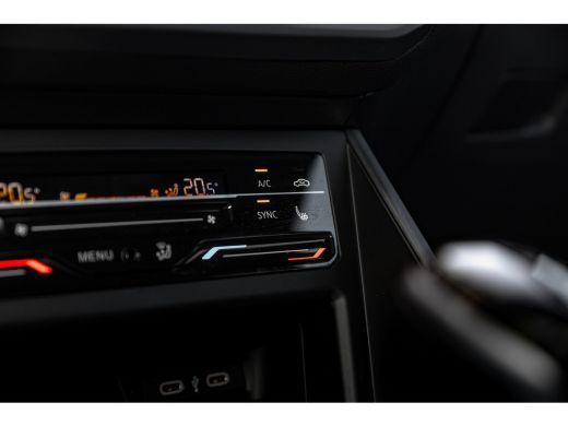 Volkswagen Taigo 1.0 TSI R-Line ActivLease financial lease