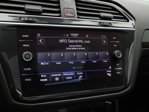 Volkswagen Tiguan 1.4 TSi 245 Pk eHybrid Automaat R-Line Business+ | Adaptive Cruise | Achteruitrijcamera | CarPlay... ActivLease financial lease