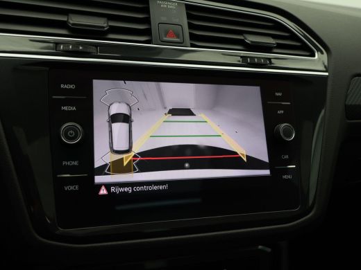 Volkswagen Tiguan 1.4 TSi 245 Pk eHybrid Automaat R-Line Business+ | Adaptive Cruise | Achteruitrijcamera | CarPlay... ActivLease financial lease