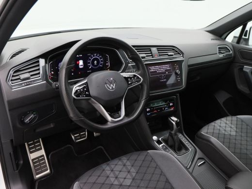 Volkswagen Tiguan 1.4 TSi 245 Pk eHybrid Automaat R-Line Business+ | Adaptive Cruise | Achteruitrijcamera | CarPlay... ActivLease financial lease