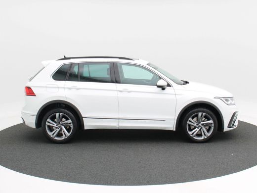 Volkswagen Tiguan 1.4 TSi 245 Pk eHybrid Automaat R-Line Business+ | Adaptive Cruise | Achteruitrijcamera | CarPlay... ActivLease financial lease