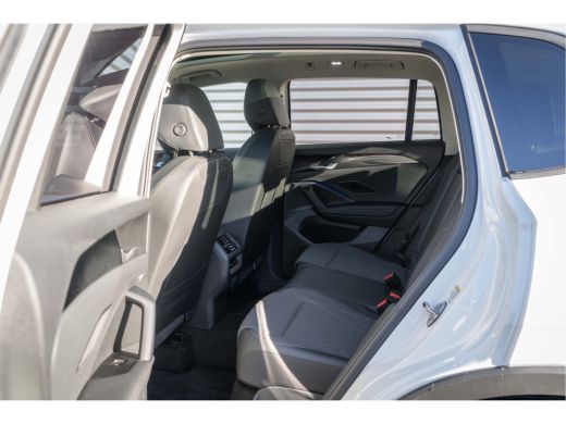 Volkswagen Tiguan Volkswagen 1.5 eHybrid 204PK PHEV Life Edition | Pan-dak | Assistant | Design| Comfort | Trekhaak | ActivLease financial lease