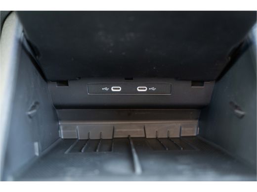 Volkswagen Tiguan Volkswagen 1.5 eHybrid 204PK PHEV Life Edition | Pan-dak | Assistant | Design| Comfort | Trekhaak | ActivLease financial lease