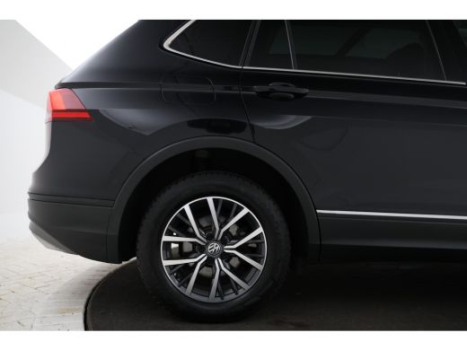 Volkswagen Tiguan Allspace 1.5 TSI Comfortline Business 7pers. Trekhaak, Leer, 360 Camera, Panoramadak, Stoelverwarming, Mem... ActivLease financial lease