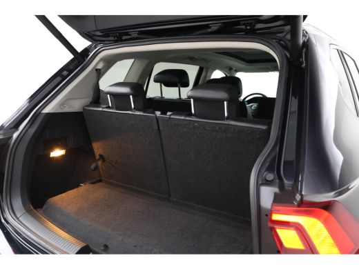 Volkswagen Tiguan Allspace 1.5 TSI Comfortline Business 7pers. Trekhaak, Leer, 360 Camera, Panoramadak, Stoelverwarming, Mem... ActivLease financial lease
