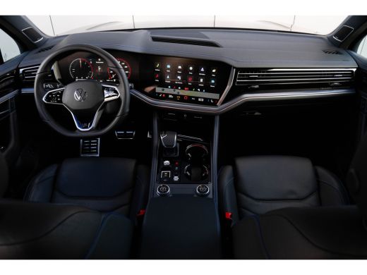 Volkswagen Touareg Volkswagen 3.0 TSi 462PK eHybrid 4MOTION R | NIEUW MODEL |  Luchtvering | Nachtzicht | Stoelverwa... ActivLease financial lease