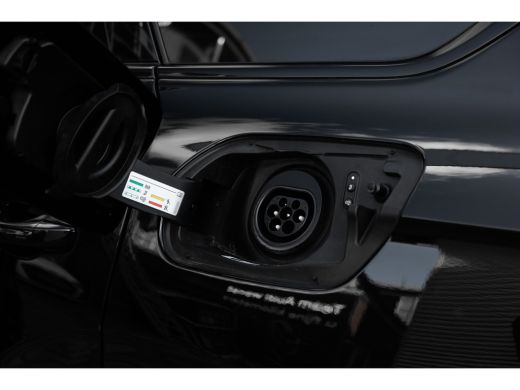 Volkswagen Touareg Volkswagen 3.0 TSi 462PK eHybrid 4MOTION R | NIEUW MODEL |  Luchtvering | Nachtzicht | Stoelverwa... ActivLease financial lease