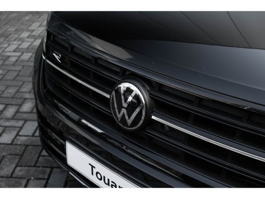 Volkswagen Touareg Volkswagen 3.0 TSi 462PK eHybrid 4MOTION R | NIEUW MODEL |  Luchtvering | Nachtzicht | Stoelverwa... ActivLease financial lease
