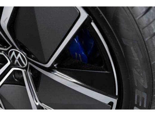 Volkswagen Touareg Volkswagen 3.0 TSi 462PK eHybrid 4MOTION R | NIEUW MODEL |  Luchtvering | Nachtzicht | Stoelverwa... ActivLease financial lease