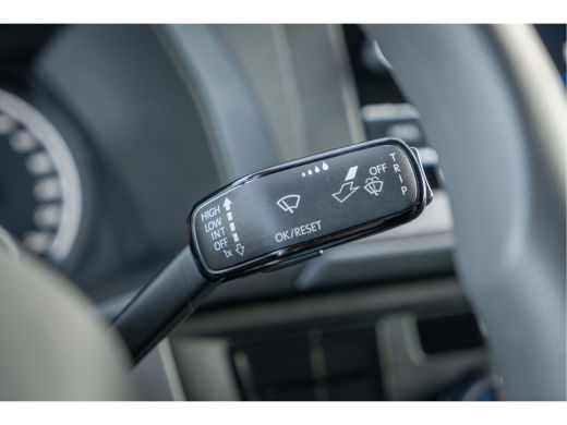 Volkswagen Transporter Volkswagen 2.0 TDI L1H1 28 Comfortline | Trekhaak | Navigatie | Cruise control | ActivLease financial lease