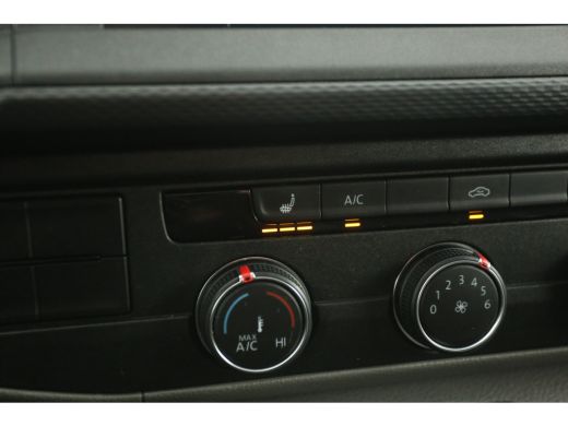 Volkswagen Transporter 2.0 TDI L2H1 150PK Automaat Airco Carplay Cruise DSG PDC 3 Persoons Elektrpakket ActivLease financial lease