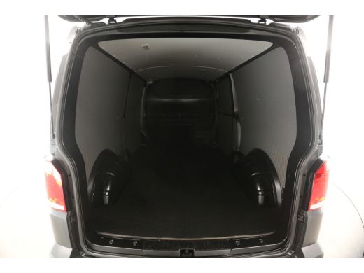 Volkswagen Transporter 2.0 TDI L2H1 150PK Automaat Airco Carplay Cruise DSG PDC 3 Persoons Elektrpakket ActivLease financial lease
