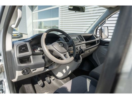 Volkswagen Transporter 2.0 TDI L2H1 DC Pick-Up Comfortline | Airco | Sidebars | Trekhaak | Laadbak| ActivLease financial lease
