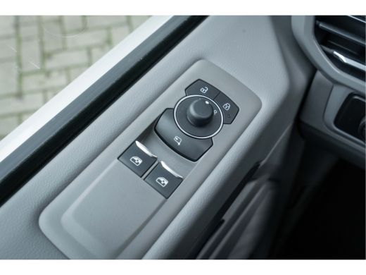 Volkswagen Transporter Volkswagen | L2 Bulli | BPM vrij | Dode hoek sensor | Adaptive cruise | Navi by app ActivLease financial lease