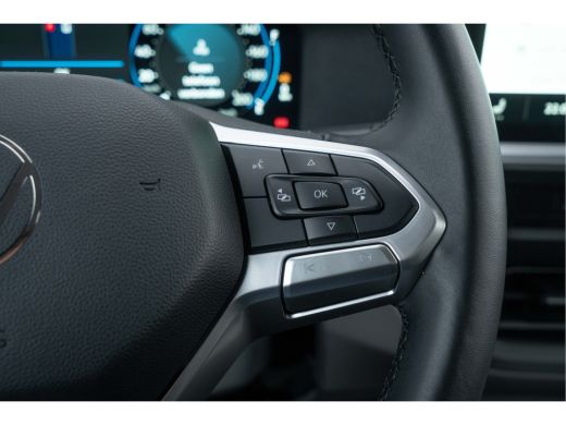 Volkswagen Transporter Volkswagen | L2 Bulli | BPM vrij | Dode hoek sensor | Adaptive cruise | Navi by app ActivLease financial lease