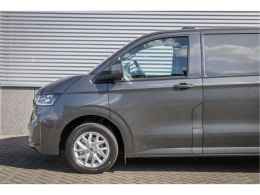 Volkswagen Transporter | 2.0 TDI L1 Bulli | *BPM Vrij | Stoelverwarming | Adaptive Cruise | Navigatie ActivLease financial lease