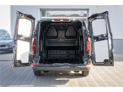 Volkswagen Transporter Volkswagen T7 | 2024 | 2.0 TDI L1H1 28 Life | *BPM Vrij ActivLease financial lease