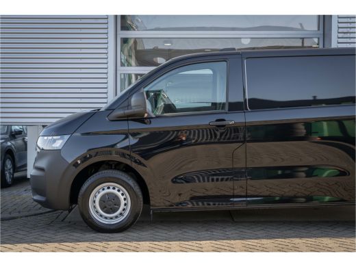 Volkswagen Transporter Volkswagen T7 | 2024 | 2.0 TDI L1H1 28 Life | *BPM Vrij ActivLease financial lease