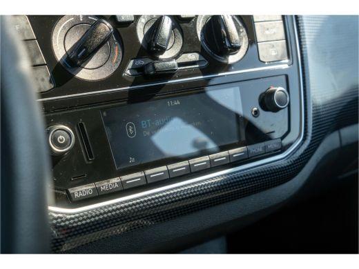Volkswagen up! 1.0 Move Up | Airco | 4 seizoenenbanden| Bluetooth| ActivLease financial lease